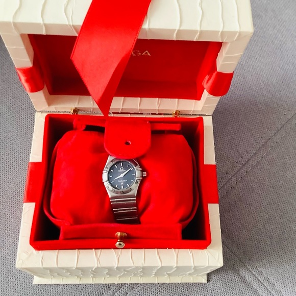Ladies OMEGA CONSTELLATION SUPER CUTE watch??? main image 14
